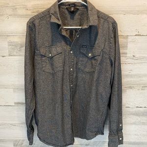 VOLCOM /  long sleeve snap closure